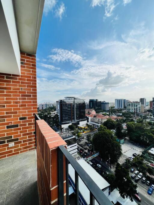 Apartamento 2 Habitaciones, Edificio Airali, Zona 10, Miradolo Guatemala City Exterior photo